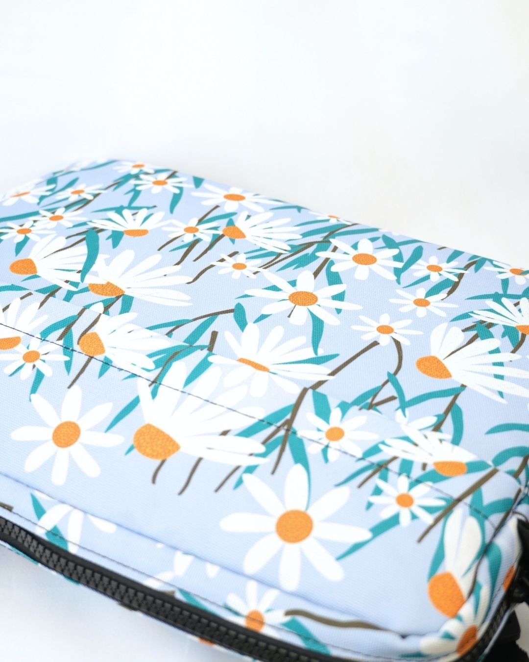Daisy Laptop Bag – Waterproof - Image 2